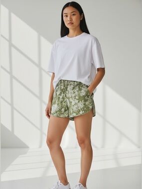 Free people Movement Floral Green Women's Shorts new with tag size med